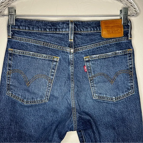 Levi’s Premium Wedgie Straight Button Fly High Rise Raw Hem Crop Denim Jeans - Picture 10 of 12